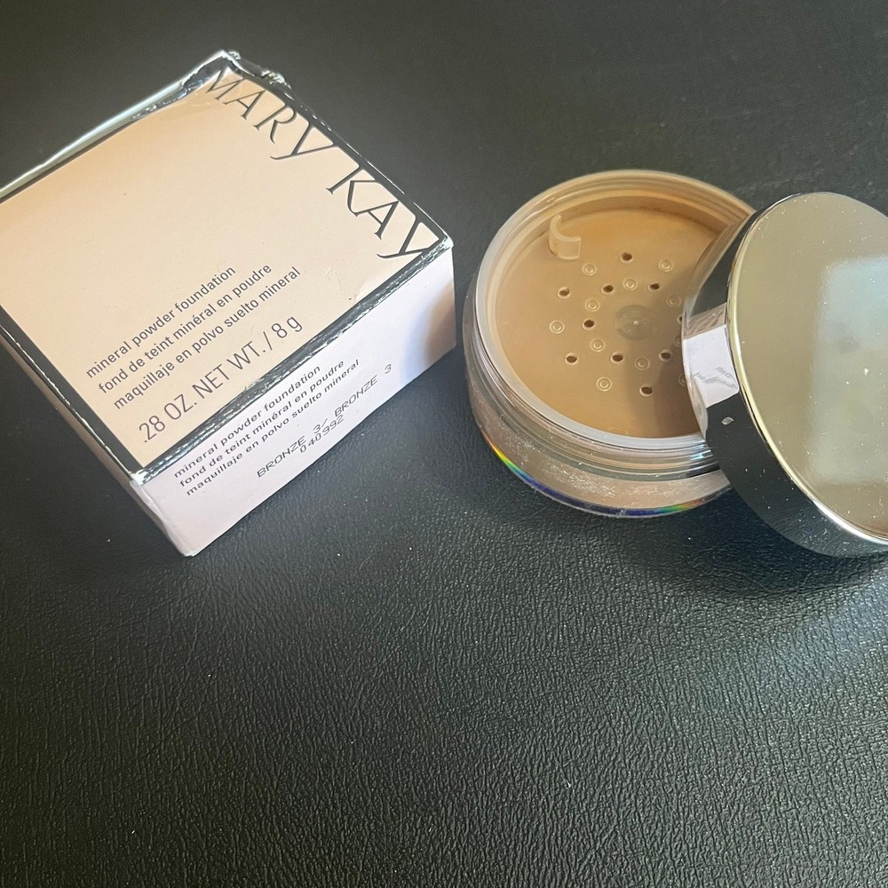 New Mary Kay Mineral Powder Foundation - Bronze 3